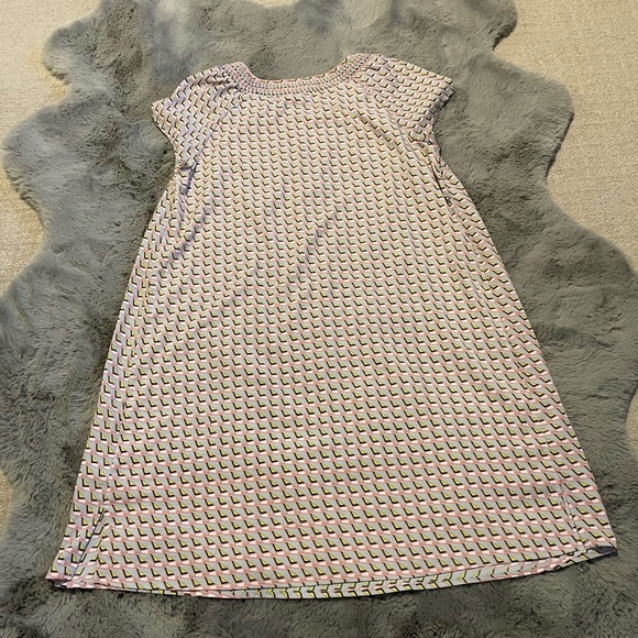 Fun Pattern Maternity Dress - Picture 8 of 11